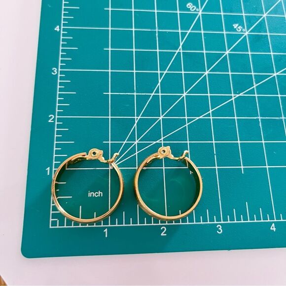 Vintage Monet Thick Gold Hoop Clip On Earrings - Picture 4 of 4